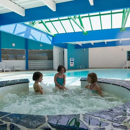 Confortable - 4 Pers. - Api-1-52-2503 Kamp alanı *