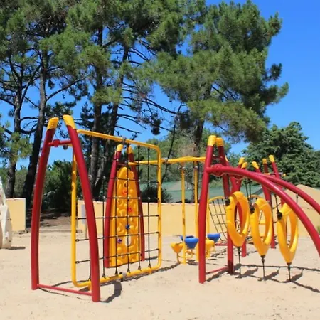 Confortable - 4 Pers. - Api-1-52-2503 Kamp alanı Saint-Hilaire-de-Riez